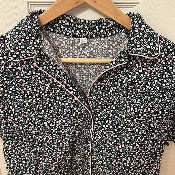 Uniqlo darling floral print pajama Top size small - Picture 4 of 6